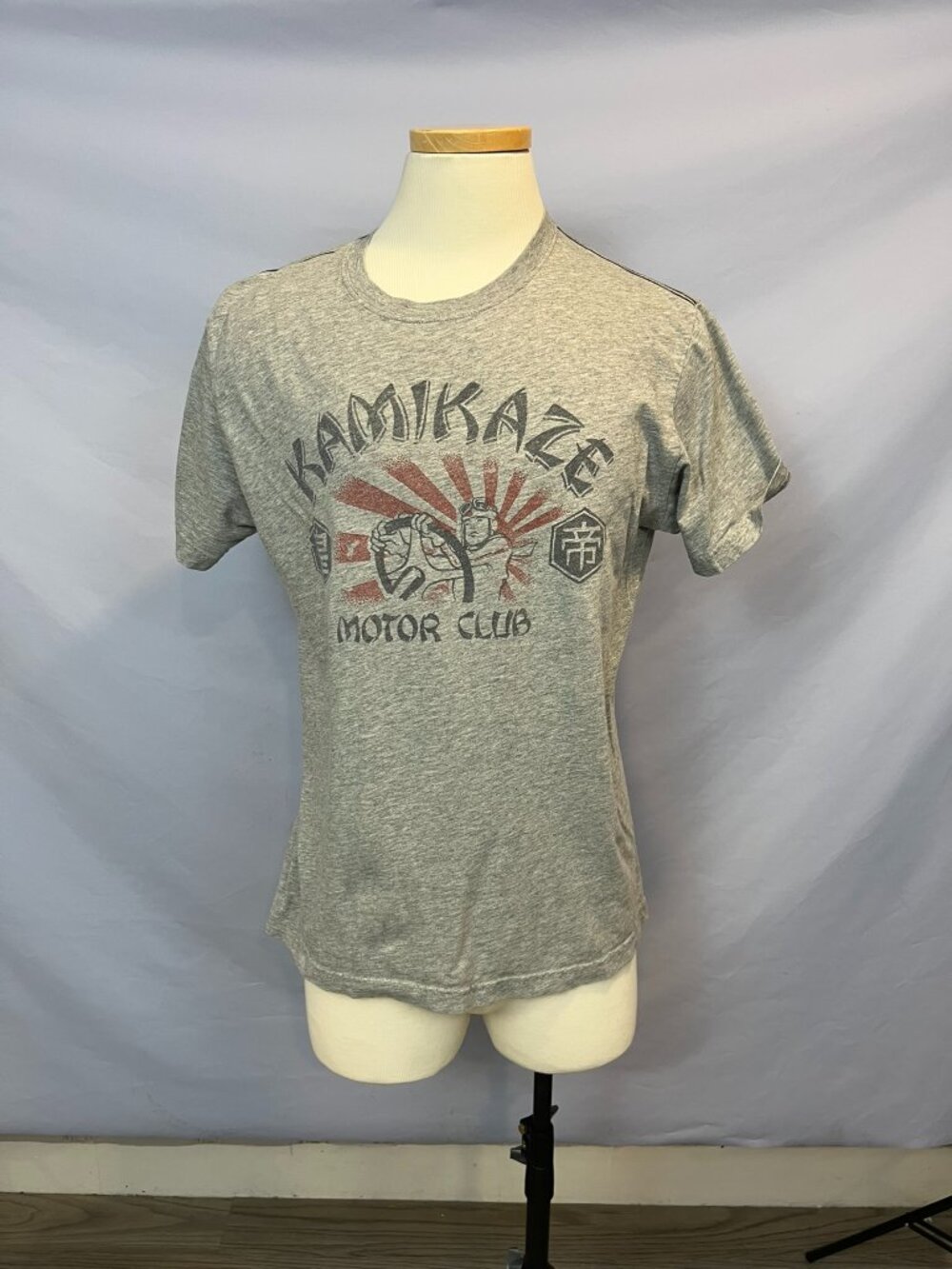 Lucky Brand “Kamikaze Motor Club” Graphic T-Shirt Men’s M Gray Classic Fit 100%